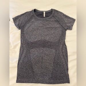 Athleta Momentum Short Sleeve Top